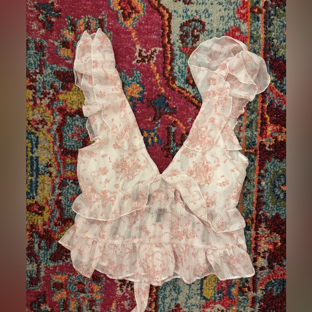 Trixxi White Blush Floral Ruffle Crop Top